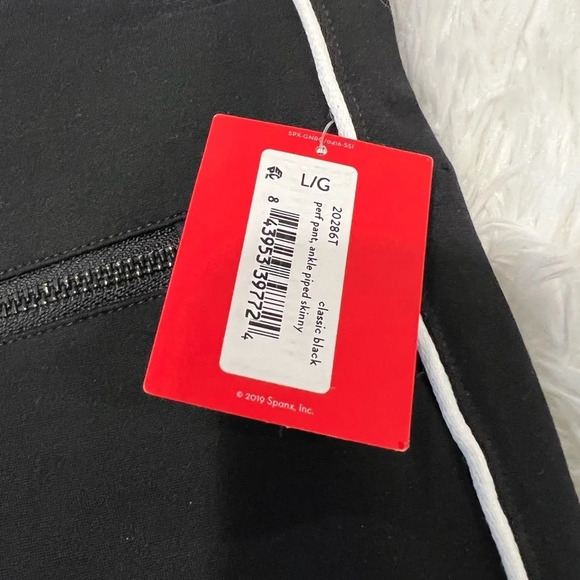 SPANX The Perfect Pant, Ankle Piped Skinny In Black - Picture 11 of 13